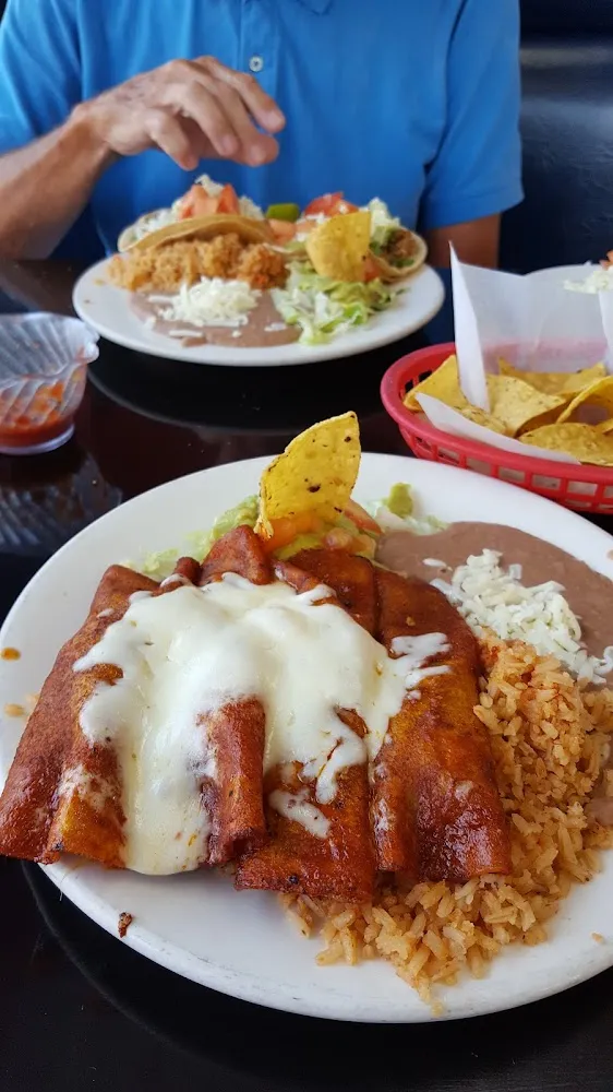 Enchiladas Rojas