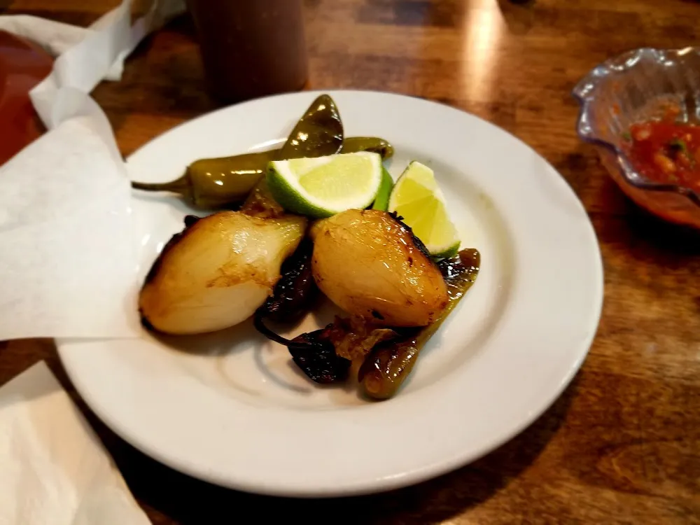 Grilled Cebollitas